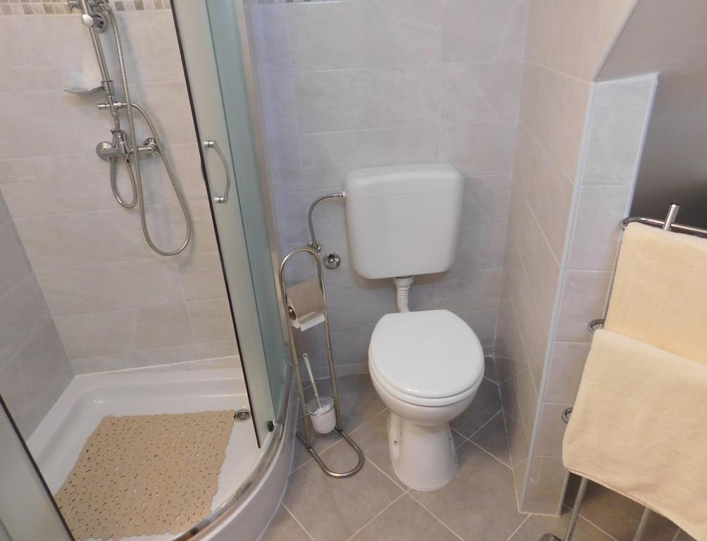 Central Apartments Circolo Rovinj Bagian luar foto