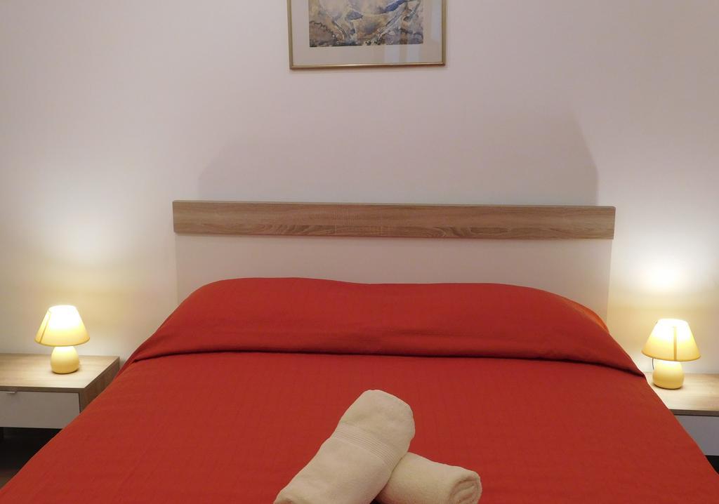 Central Apartments Circolo Rovinj Bagian luar foto