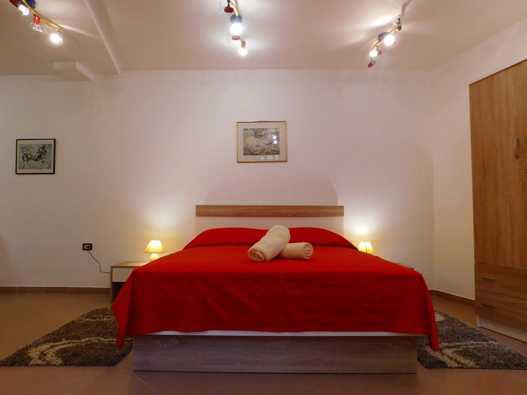 Central Apartments Circolo Rovinj Bagian luar foto